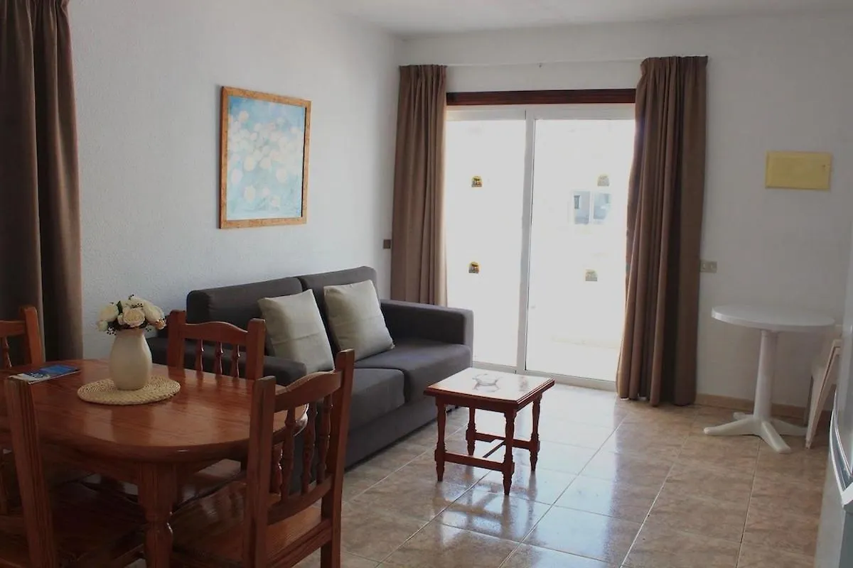 Apartment In Las Americas Las Floritas Арона